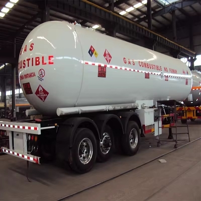 45000 Liter Öl Brennstoff Benzin Transport Tankwagen Volumen Gasladen Tankwagen Tankwagen Anhänger
