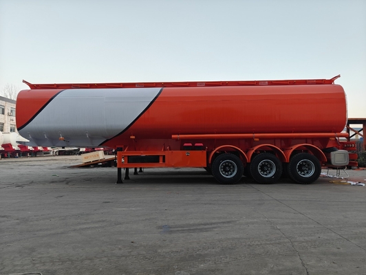 35000 40000 Liter Kraftstofftankschiff Semi-Anhänger Laufsteg 1820mm 12 Reifennummer mit Design